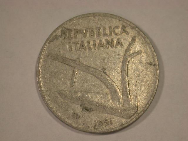  12011 Italien  10 Centisimi von 1951   