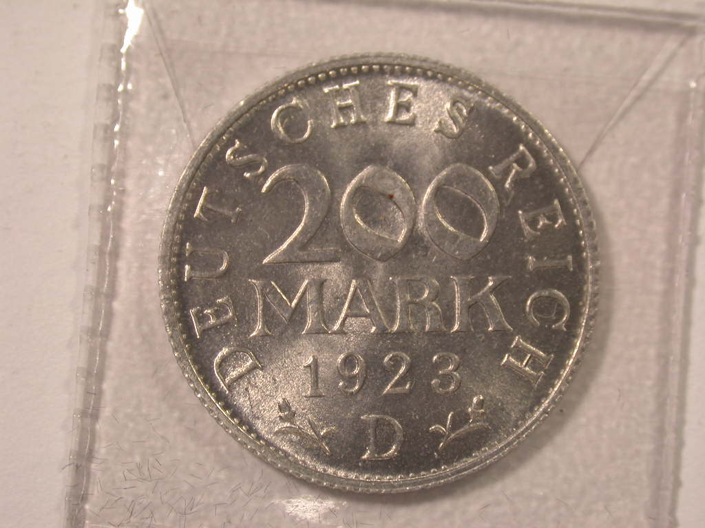  12045 Weimar  200 Mark  1923 D  in ST-fein   