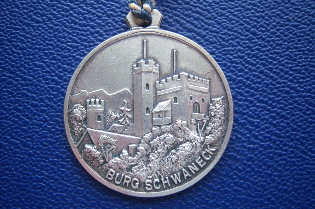  Tourist-Medaille von Schloß Schwaneck, Bayern,vermutlich Weissmetall   