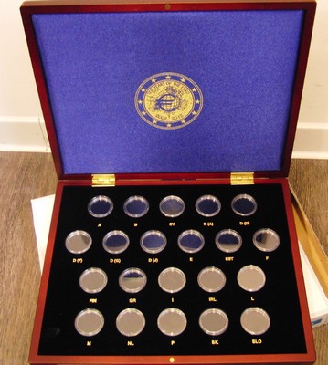  Münzkasette  für  2-Euro-Gedenkmünzen, gebraucht(Gewicht 813g)   