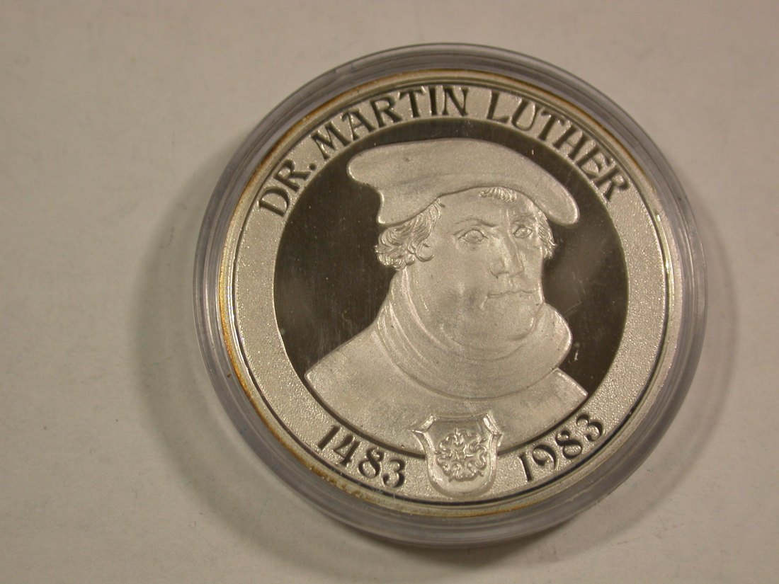  B41 Martin Luther Wartburg 1983 Fein Silber Medaille ca. 15 Gramm Originalbilder   