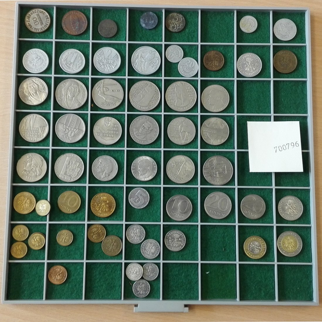  Polen, 59 Kleinmünzen, ohne Tablett (Originalbilder per Email können angefordert werden!)   