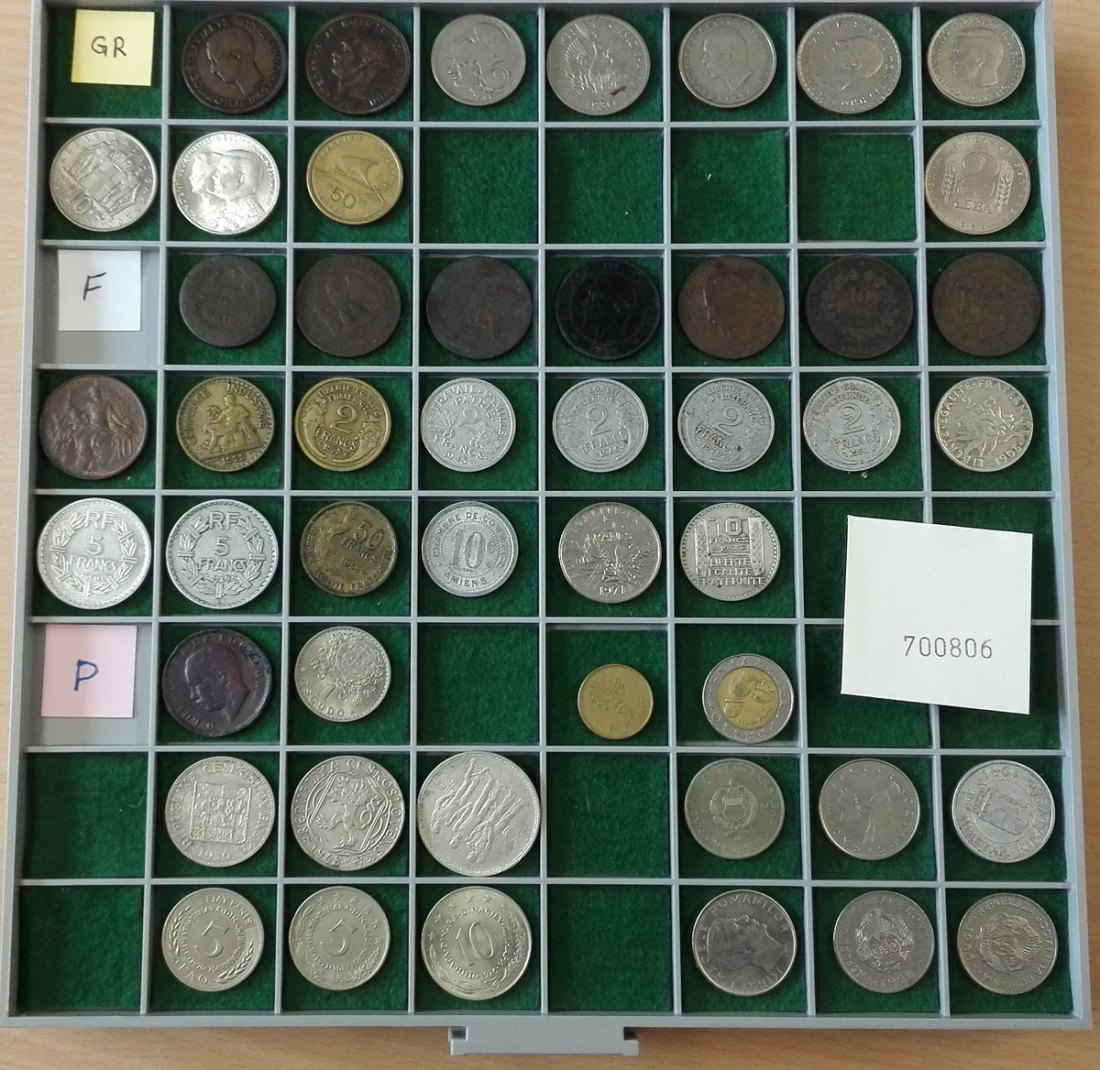  Europa, 48 Kleinmünzen, ohne Tablett (Originalbilder per Email können angefordert werden!)   