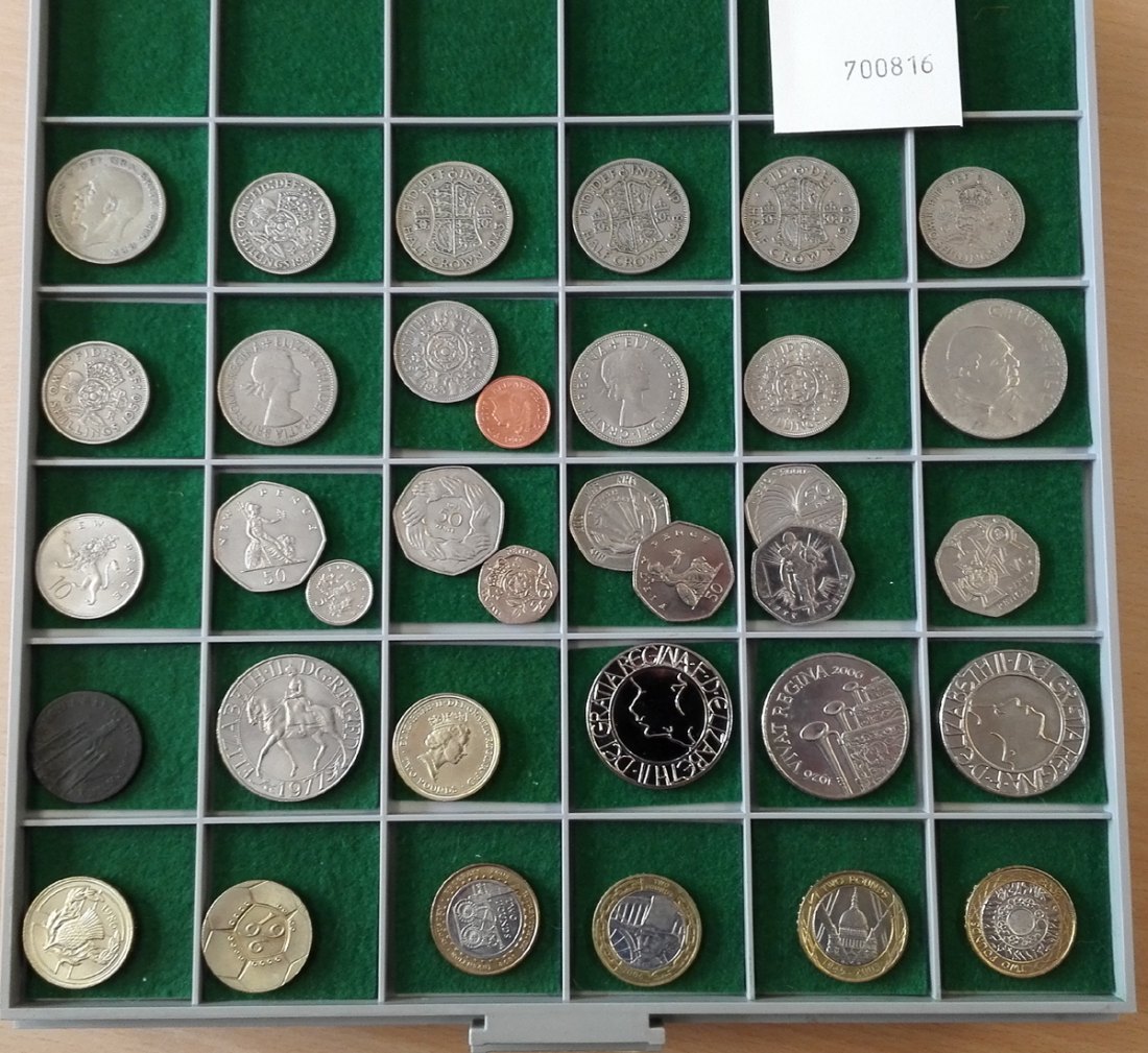  Großbritannien, 35 Kleinmünzen, ohne Tablett (Originalbilder per Email können angefordert werden!)   