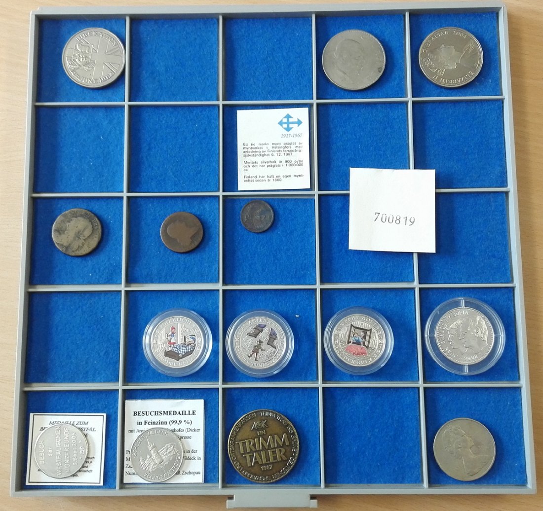  Verschiedenes (14 St), u.a. Brüder Grimm Münzen(Originalbilder per Email können angefordert werden!)   