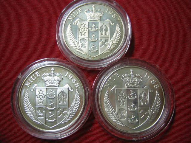  Niue 3 x 50 Dollar Silber   