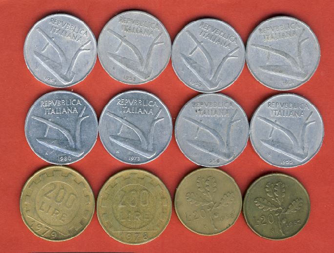  Italien Lot 12 Münzen nur verschiedene 10 + 20 + 200 Lire   