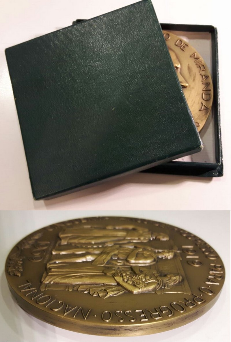  Portugal  Medaille Arthur Cupertino de Miranda  1969FM-Frankfurt Gewicht: 367,95g Bronze   