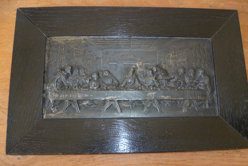  Zinkrelieff, Abendmahl o.J.; mit Holzrahmen, 800 g, 34,5 x 21,5 cm   