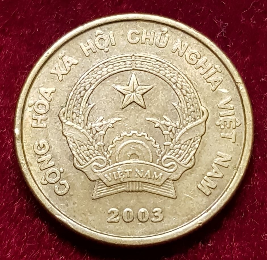  12483(4) 1000 Dong (Vietnam / Bat De Pagode in Hanoi) 2003 in ss-vz ............... von Berlin_coins   