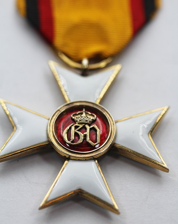 Waldeck: Militärverdienstkreuz, 2. Klasse.