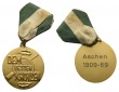 Aschen; tragbare Schützenmedaille 1909-69 am Band, vergoldet,...