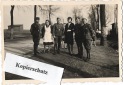 Fotografie Drittes Reich, Wehrmacht, Soldaten mit Begleitung