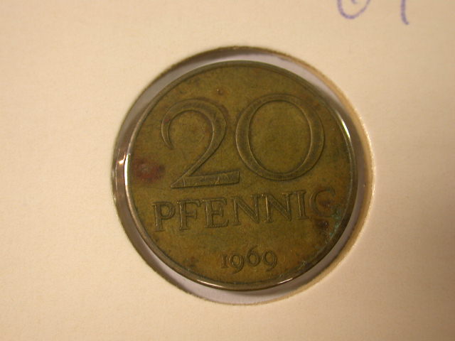  12024  DDR  20 Pfennig  1969  in ss fleckig   