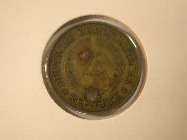  12024  DDR  20 Pfennig  1969  in ss fleckig   