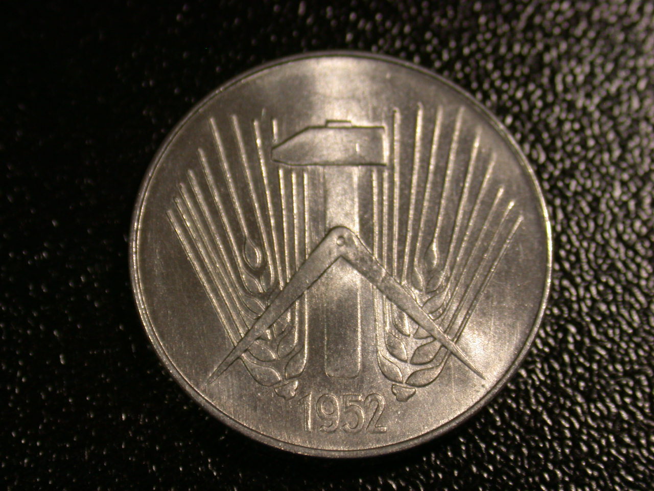  12045  DDR   10 Pfennig  1952 E  in Stempelglanz !!! Rarität   