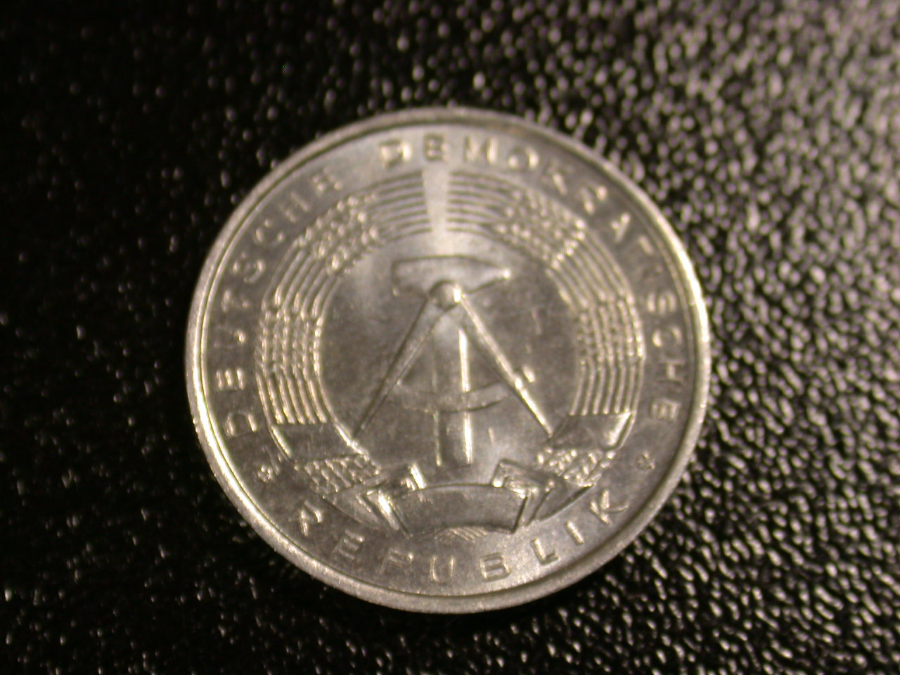  12045  DDR   1 Pfennig  1960  in f.st/st   