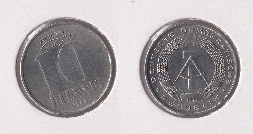  DDR 10 Pfennig 1982 -A- (2) Jaeger 1510.   