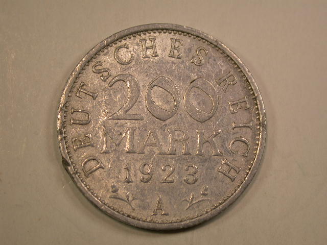  13009 Weimar  200 Mark 1923 A  in ss-vz   