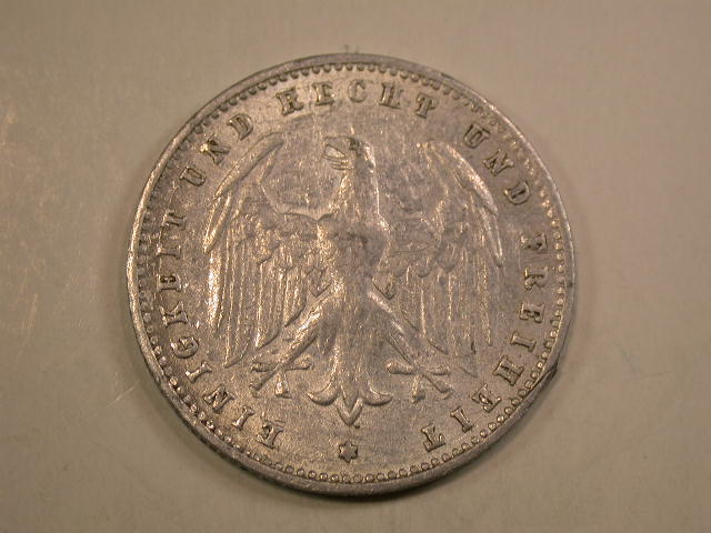  13009 Weimar  200 Mark 1923 A  in ss-vz   