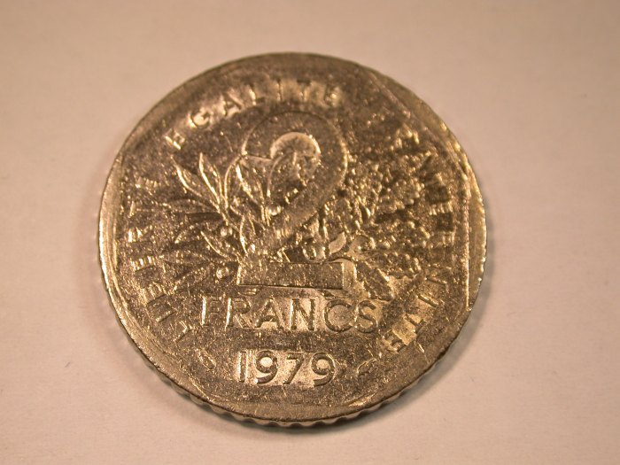 13205 Frankreich 2 Francs 1979 in ss+
