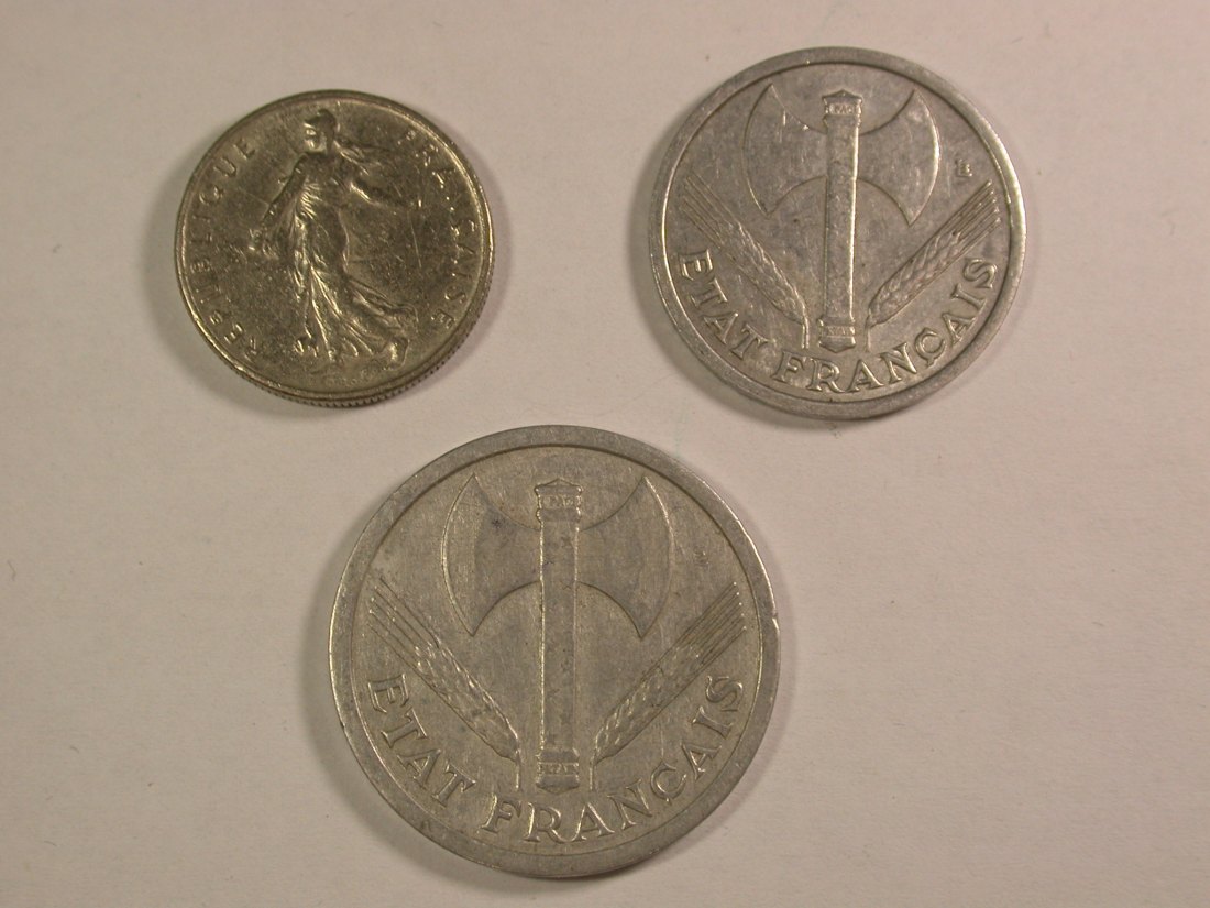  Lots -23-  Frankreich 3 Münzen 1943 und 1971  Orginalbilder   