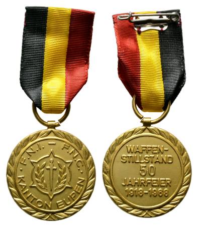  Medaille 1968, vergoldet, tragbar mit Anstecknadel; Ø 30,8 mm, 13,72 g   