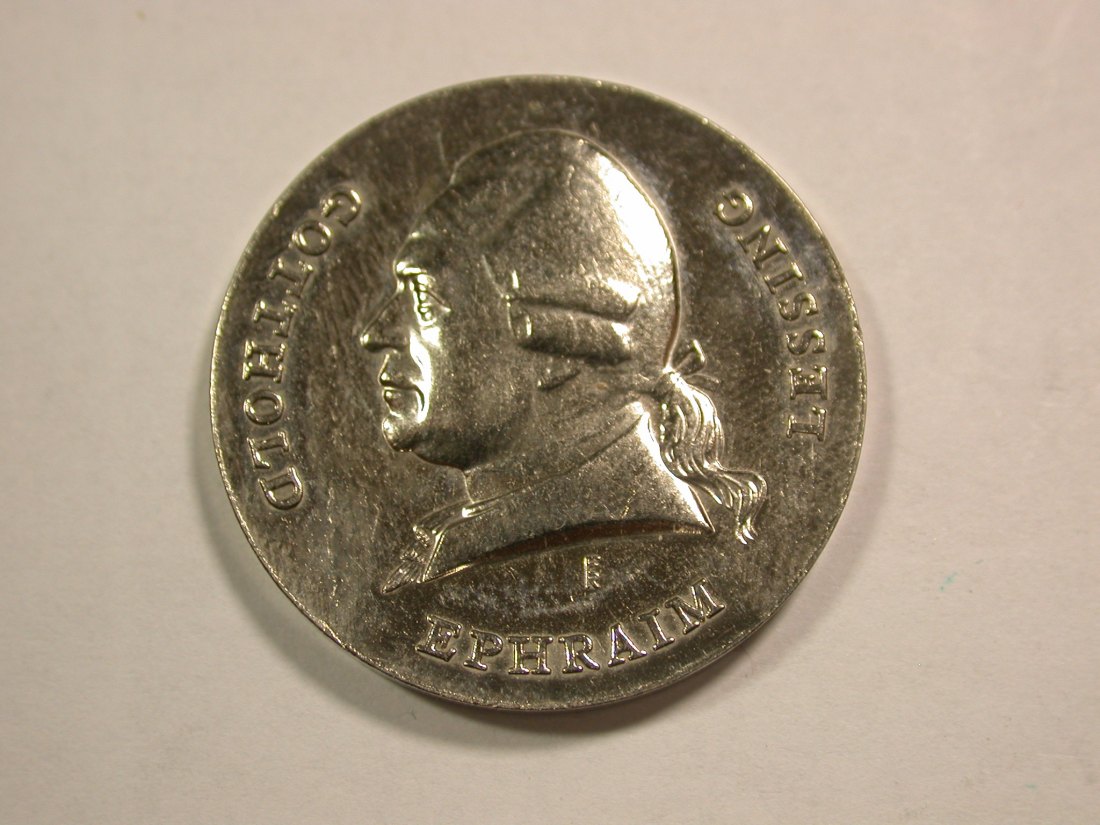  B46 DDR Minist. f. Volksbildung Verdienst-Medaille Lessing 32mm/15 Gr. in vz-st Hsp. Originalbilder   