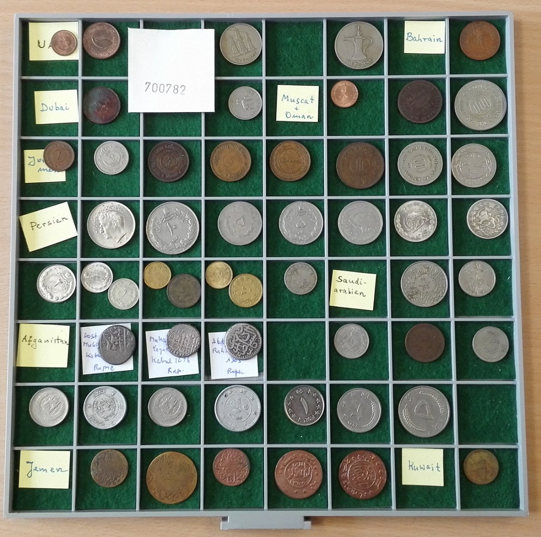  Mittelost, 54 Kleinmünzen, ohne Tablett(Originalbilder per Email können angefordert werden!)   