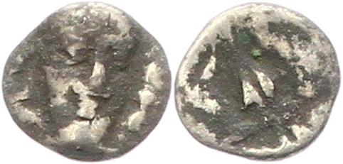  0305 Griechen  unbestimmte kl. Silbermünze   