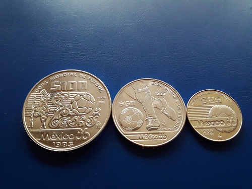  Mexiko - drei Silbermünzen zur Fussball WM 1986 - 100, 50 + 25 Peso von 1985 - Silber   
