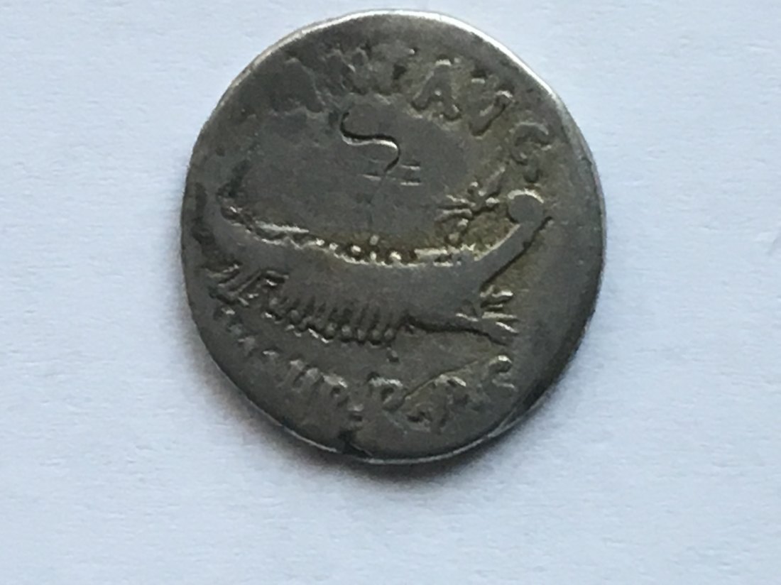 Römische Republik, Legionsdenar des Marcus Antonius (83-30 v. Chr.)