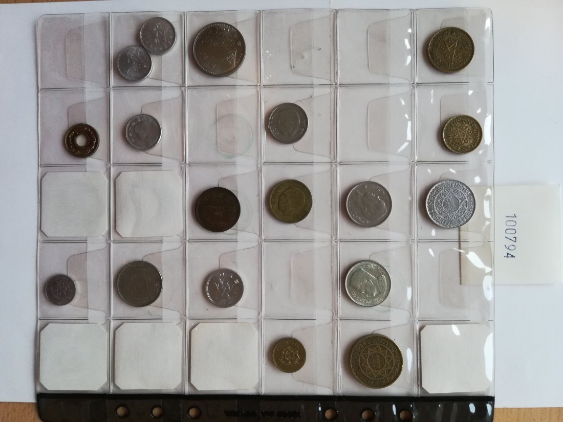 Ausland, 18 Kleinmünzen   