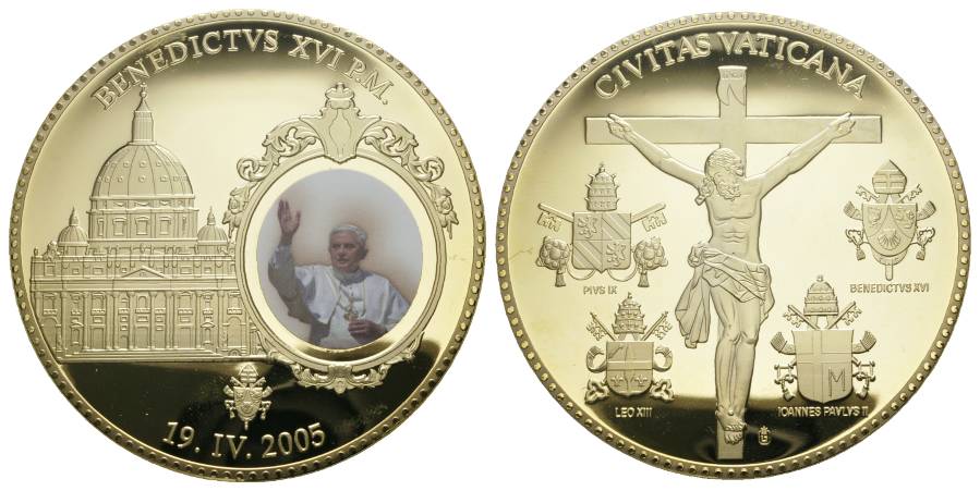  Benedictus XVI P.M Medaille, vergoldet;  112 g, Ø 70 mm   