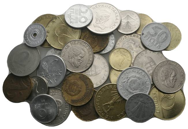 Ungarn, 31 Kleinmünzen   