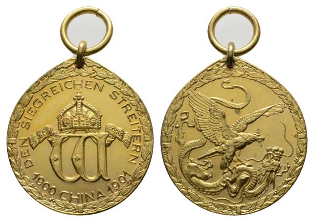  China; vergoldete tragbare Medaille 1900/1901; 14,95 g Ø 32 mm   