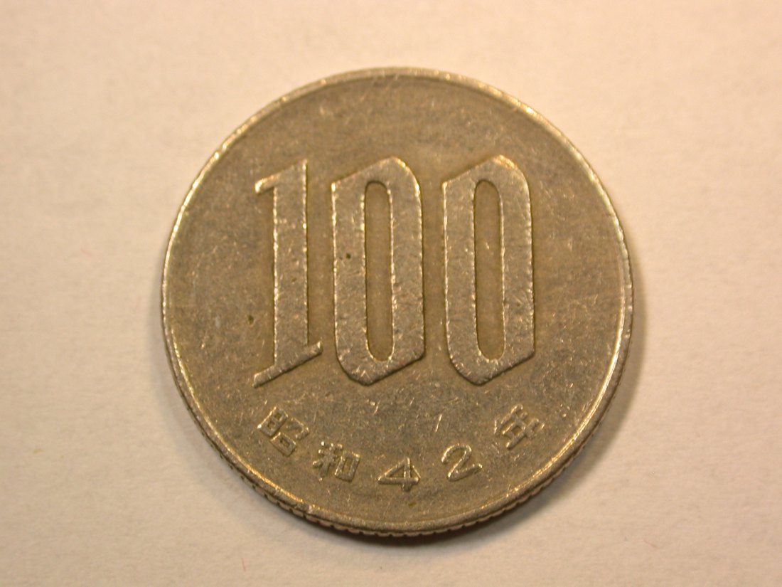 D09 Japan 100 Yen in ss Originalbilder