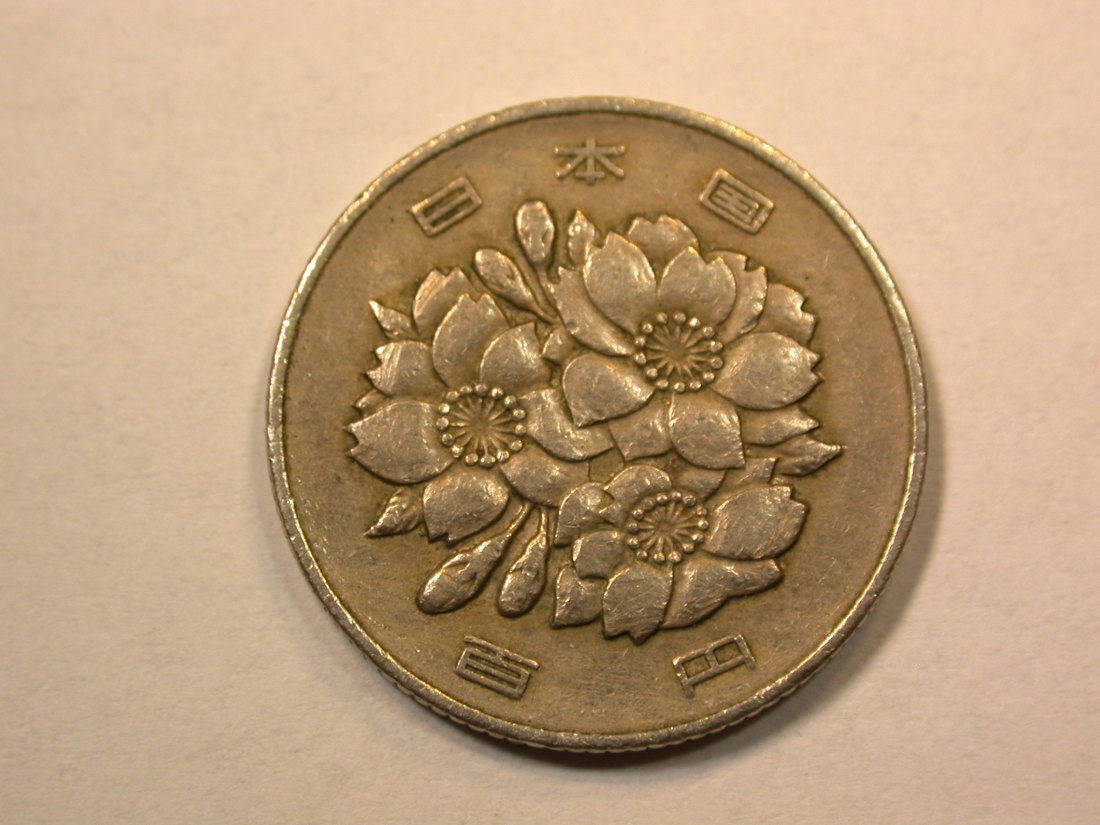  D09  Japan  100 Yen  in ss  Originalbilder   