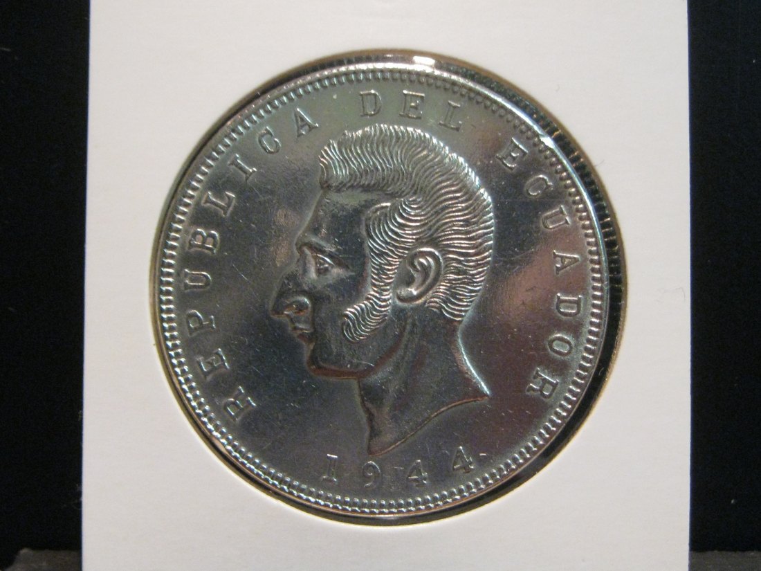 ECUADOR 5 SUCRES 1944.GRADE-PLEASE SEE PHOTOS.