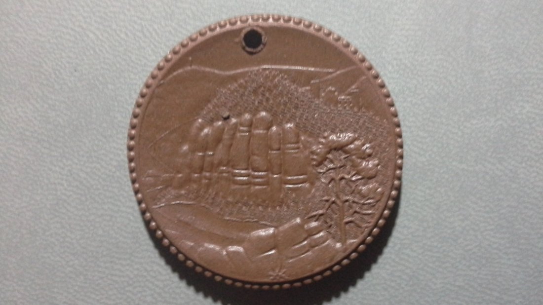  Porzellanmedaille 700 Jahr Oybin aus dem Jahr 1956 (k678)   