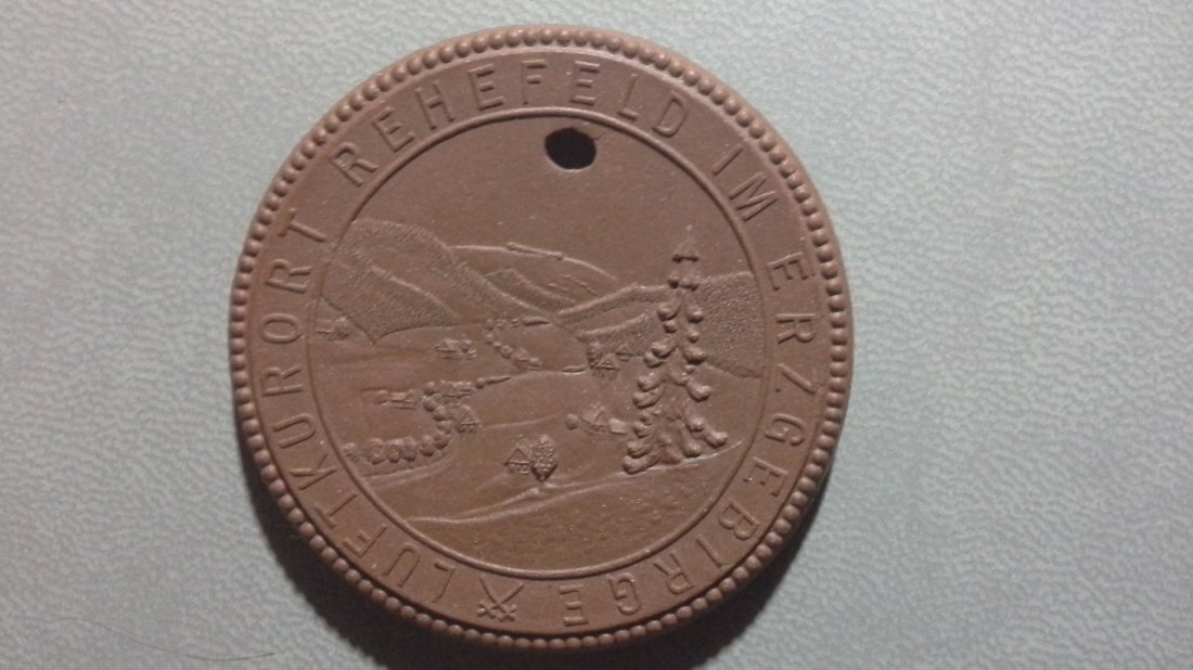  Porzellanmedaille Rehefeld im Erzgebirge (k682)   