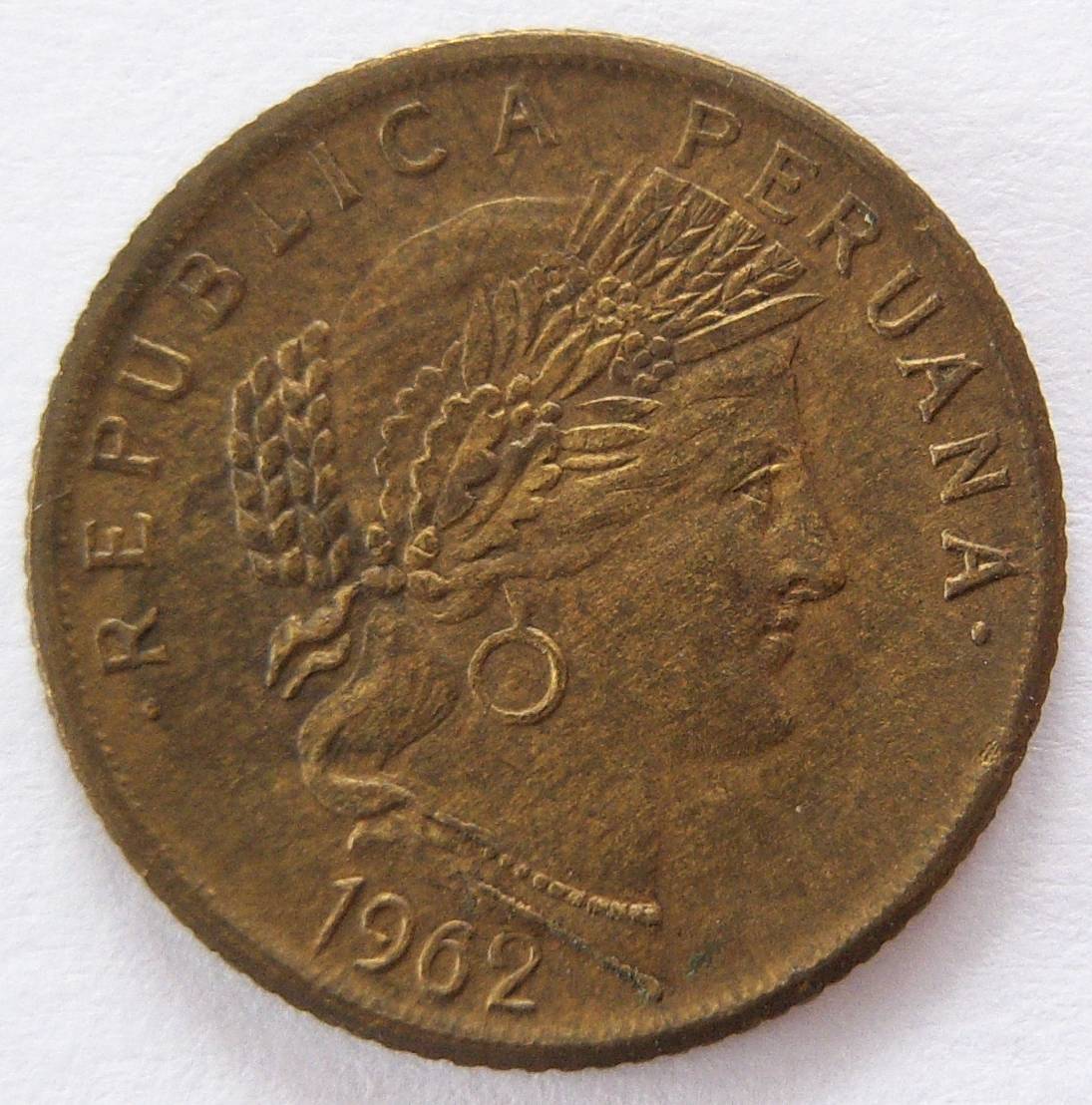  Peru 10 Centavos 1962   