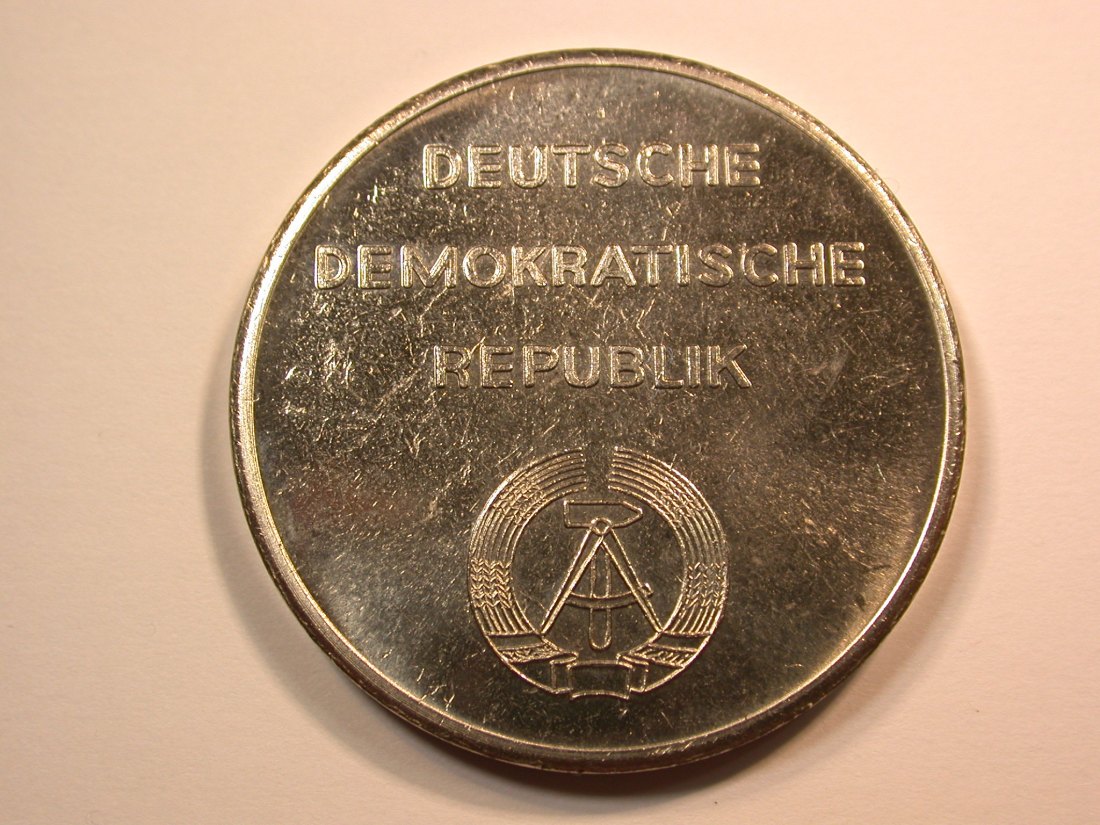  E22  Medaille  DDR Buchenwald von Hettstedt  Originalbilder   