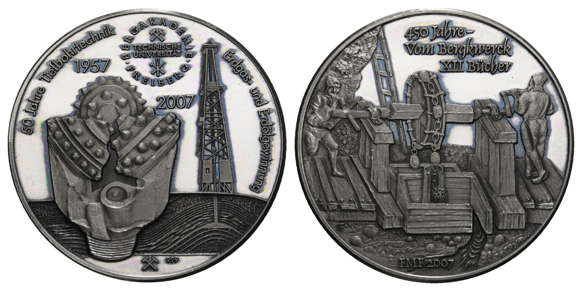  Freiberg-Technische Universität Bergakademie, Medaille 2007; 999 AG, 31,1 g, Ø 40,0 mm, patiniert   