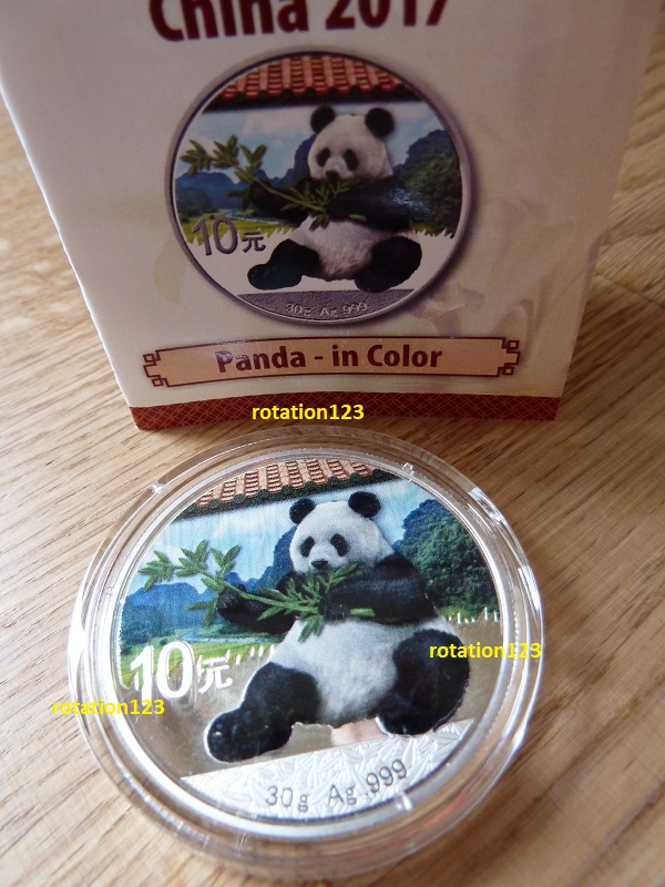  China Panda 10 Yuan 2017 - BU - FARBE .999 Ag in original Kapsel   