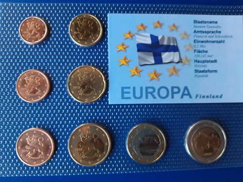  Finnland - KMS 1 ct - 2 Euro 2010 acht Münzen unzirkuiert in Noppenfolie   