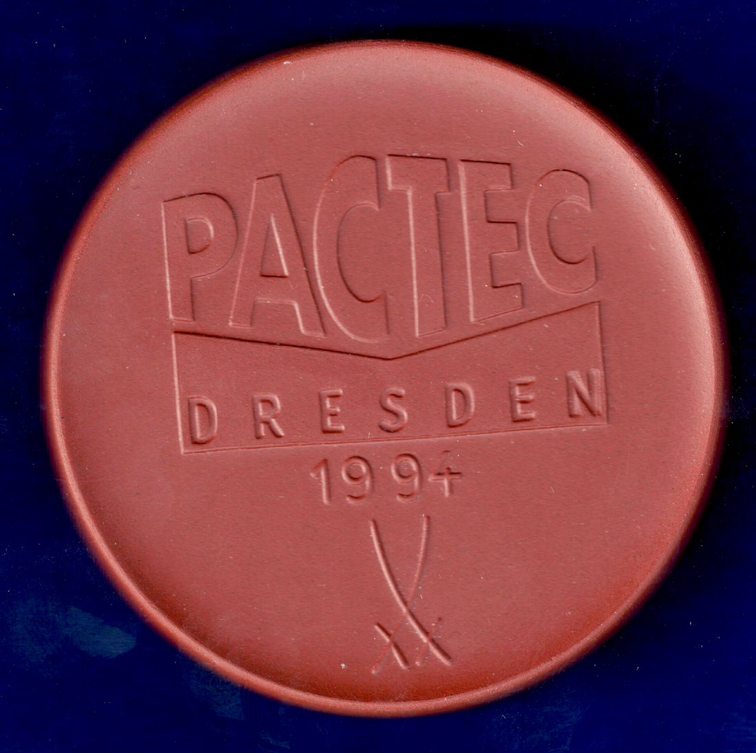  Dresden 1994 Porzellanmedaille Semperoper der Firma Pactec im Unternehmen Rose-Theegarten   