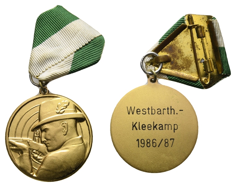  Westbarthausen-Kleekamp; tragbare Schützenmedaille 1986-87 am Band, vergoldet, 27,92 g, 40 mm   
