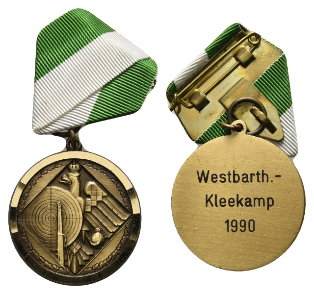  Westbarthausen-Kleekamp; tragbare Schützenmedaille 1990 am Band, vergoldet, 27,08 g, Ø 36 mm   
