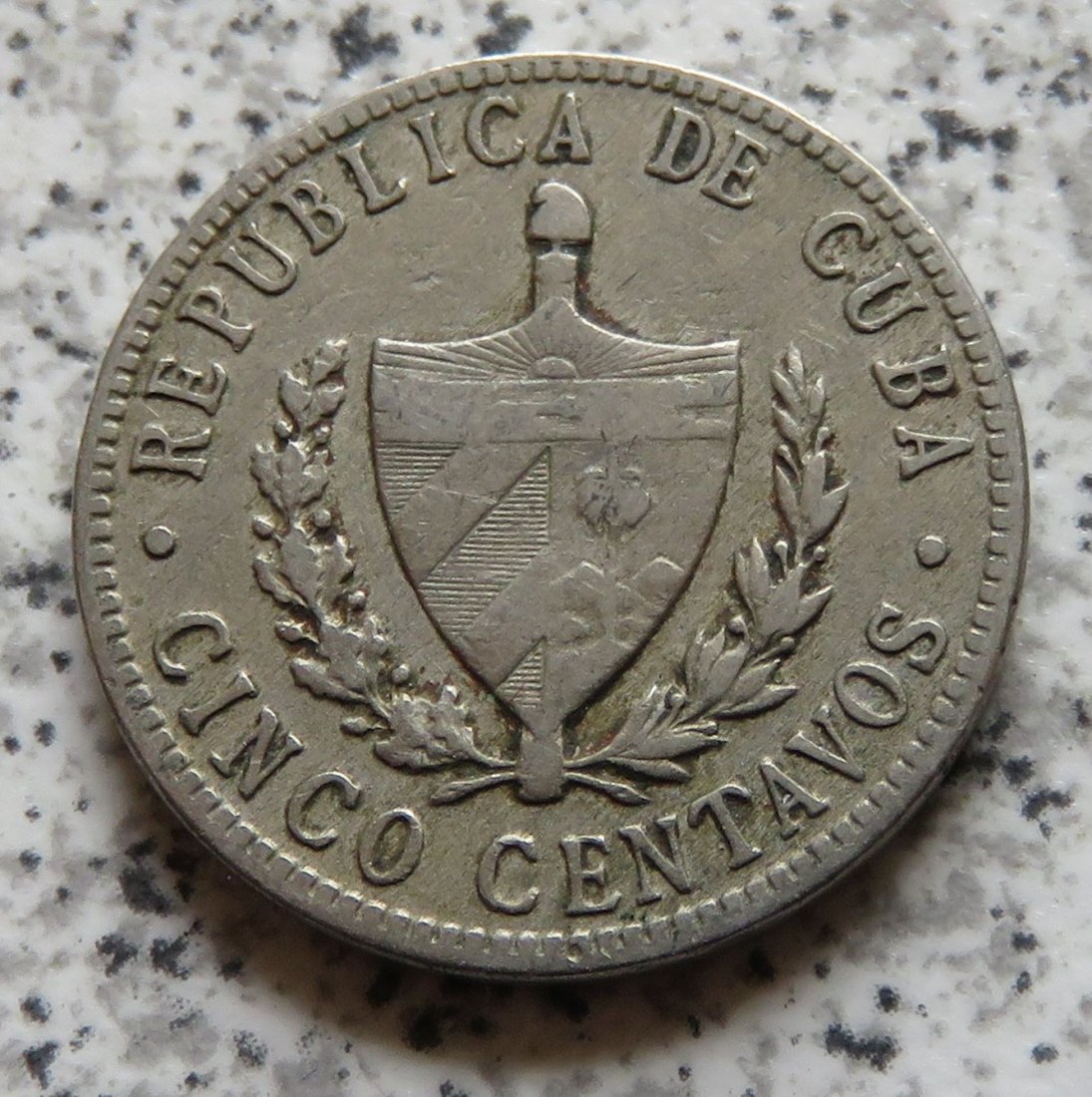  Cuba 5 Centavos 1946 (2)   